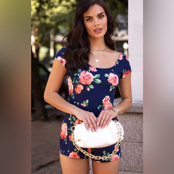 Pants - NWT floral romper